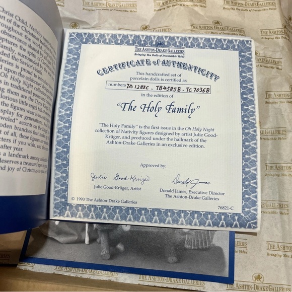 The Ashton-Drake Galleries “The Holy Family” Christmas Nativity Scene Dolls COA - Picture 4 of 4